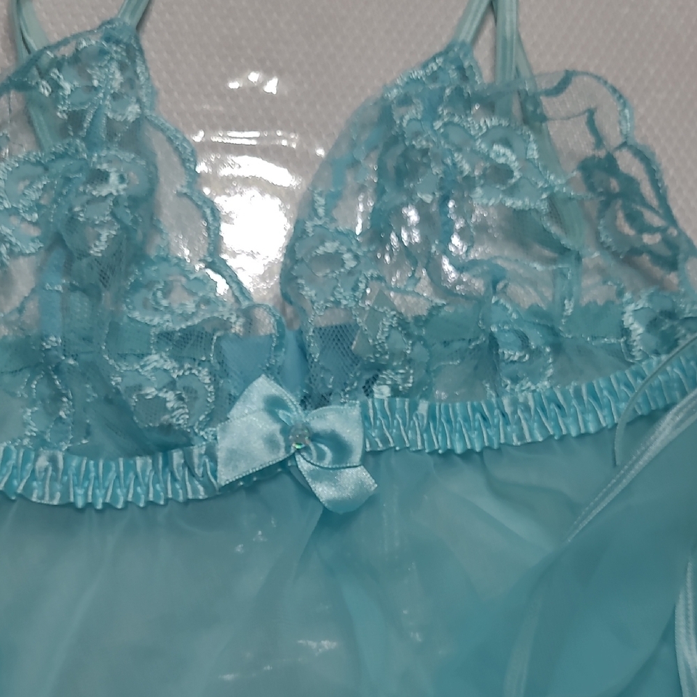 Frederick's of Hollywood Aqua Lace Chemise With Thong, Size Small - Picture 2 of 8